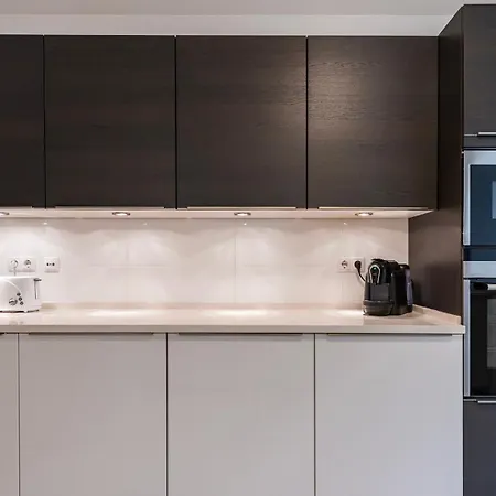 Classy 3bdr By Lovelystay Apartment *