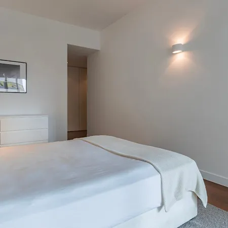Classy 3bdr By Lovelystay Apartment *