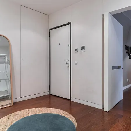 Apartament Classy 3bdr By Lovelystay