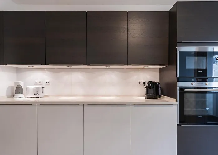 Classy 3bdr By Lovelystay Apartman *