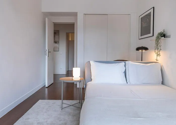 Classy 3bdr By Lovelystay Apartman *