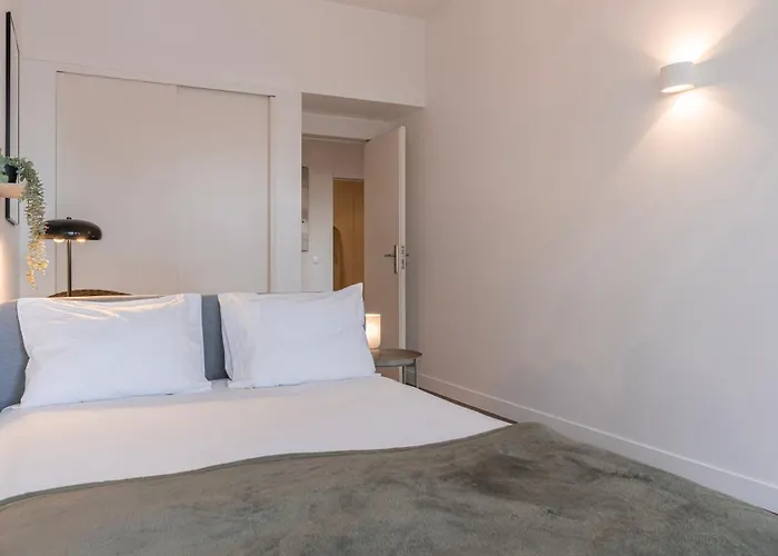 Classy 3bdr By Lovelystay Apartman