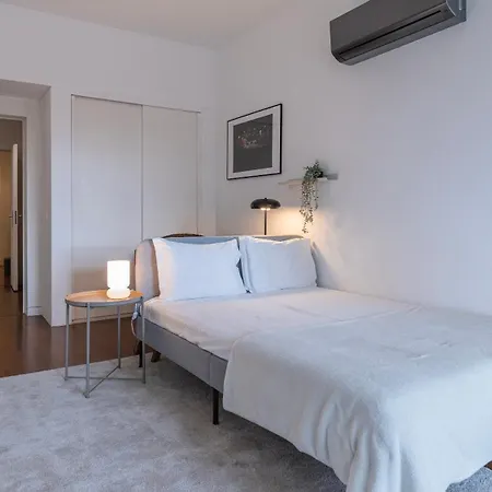 Classy 3bdr By Lovelystay Appartamento