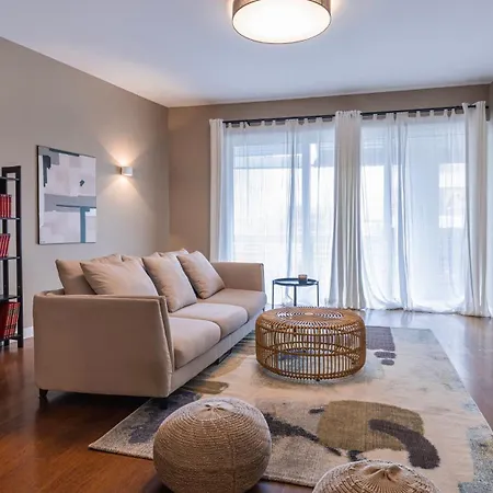 Classy 3bdr By Lovelystay شقة